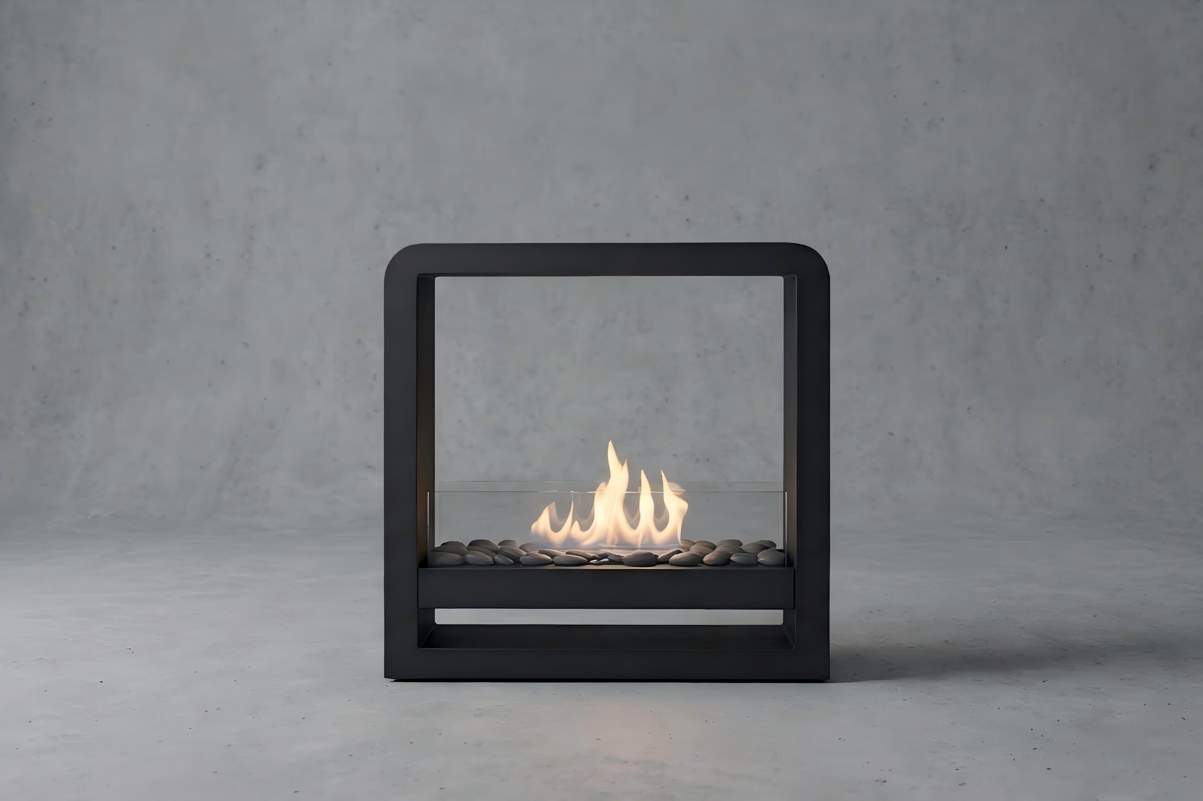AeroCube Free-Standing Bioethanol Fireplace – Minimalist Matte Black Double-Sided Fire Pit